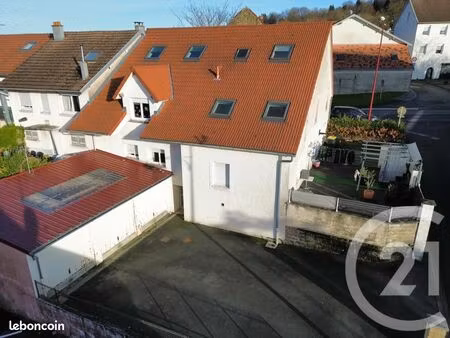 immeuble 263 m² exincourt
