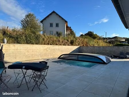 maison 5 pièces 145 m²