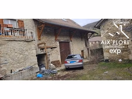 grange 2 pièces 115 m²