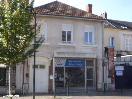 local commercial 44 m²