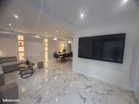 local commercial centre ville neuf