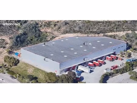 local logistique 5 398 m²