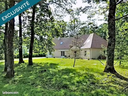 propriété 7 pièces 190 m²