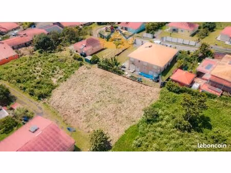 terrain 832 m² le morne-rouge