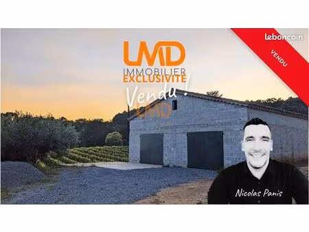 parking 120 m² rosieres