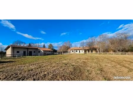 vend maison de plein pied à estancarbon