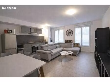 appartement 3 pièces 63 m²