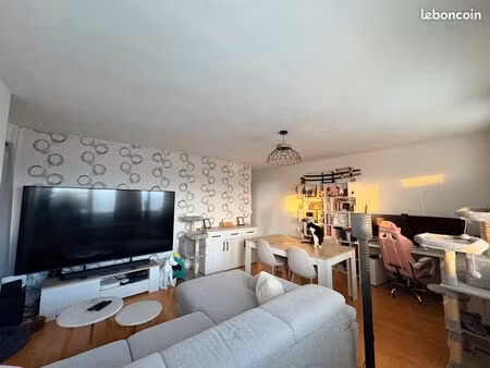 appartement a vendre – t3 62m² - lumineux et tout a pied