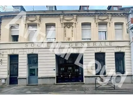 local commercial 215 m²