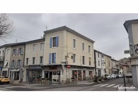 local 205 m² pierrelatte