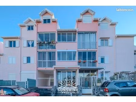 en exclusivité – duplex 4/5 pièces avec vue mer et parking – moufia – 195 000 fai