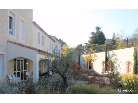 vends studio/chambre meublé en ephad