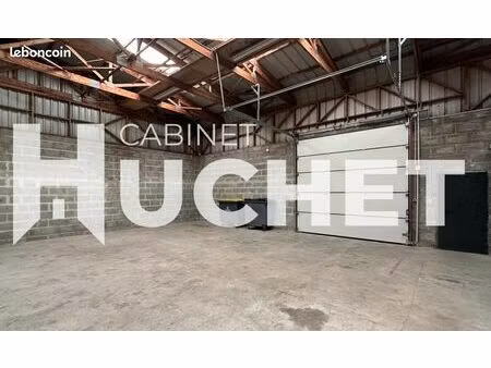 local industriel 233 m²