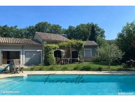 villa 5 pièces 123 m²