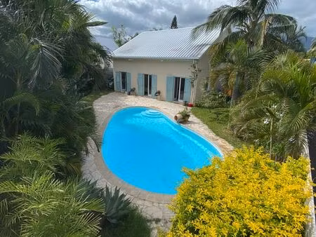 villa à l'etang-salé-les-bains