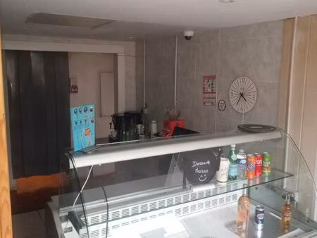 local commercial pizzeria