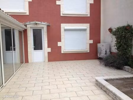 maison de ville à louer 90 m