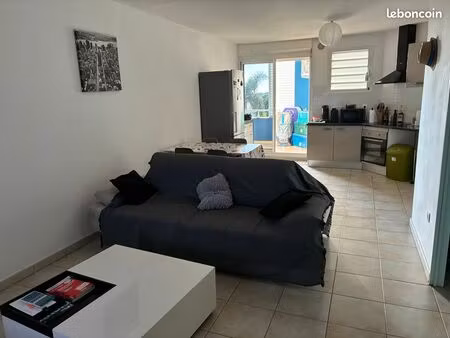 t2 meublé et équipé