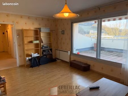 appartement 8 pièces 97 m²