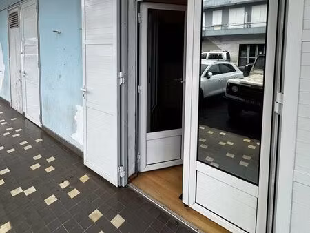 local commercial 70m2