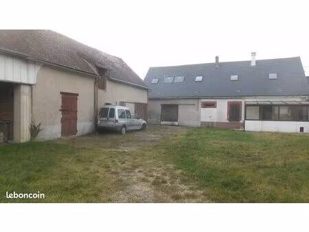 maison a finir de restaurer sur la commune de chuisnes