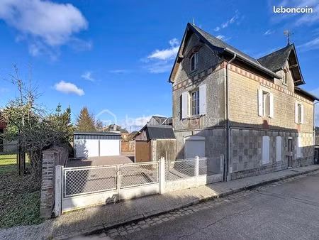 maison de ville 8 pièces 108 m²