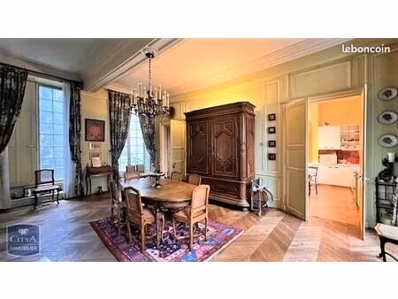 appartement 7 pièces 227 m²