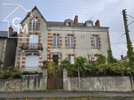 immeuble 14 pièces 274 m²