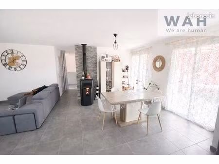 villa 5 pièces 83 m²