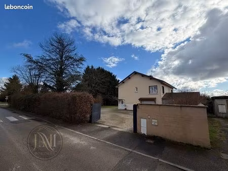 maison à vendre à certines