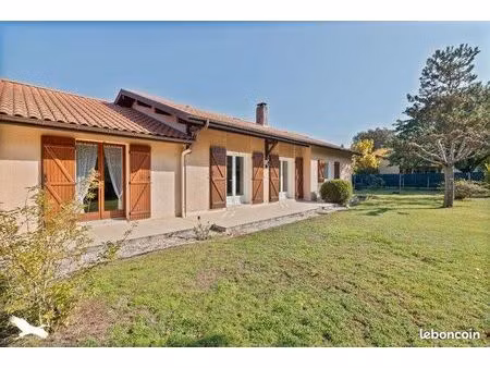 villa 5 pièces 144 m²