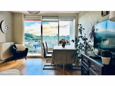 appartement 3 chambres * balcon *ascenseur *parking privé