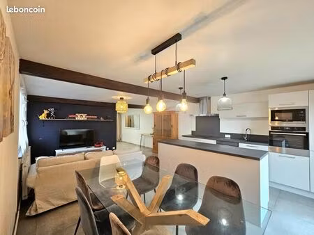 appartement 3 pièces 69 m²