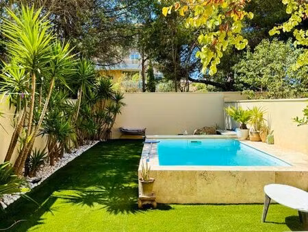 duplex en rez-de-jardin avec piscine