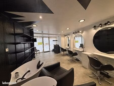 local commercial 60 m² dax