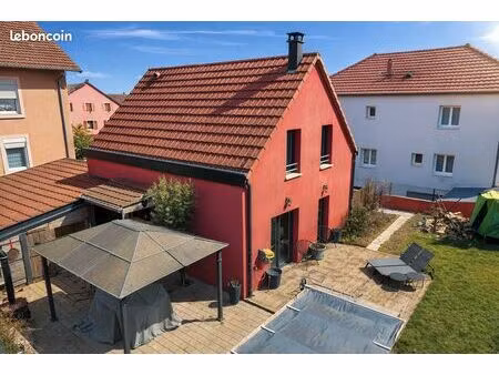 maison 5 pièces 90m²