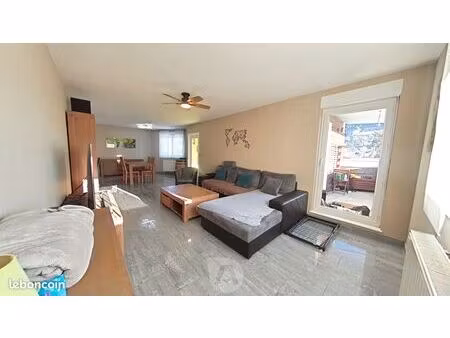 appartement 4 pièces 94 m²