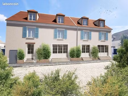 maison de ville 4 pièces 90 m²