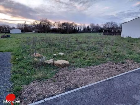 terrain 628 m² port d envaux