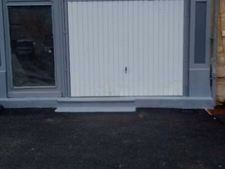 pas de porte tous commerces