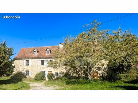 propriété 11 pièces 255 m²