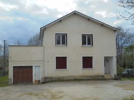 maison 6 pièces 130 m²