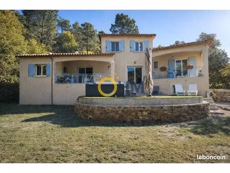 villa 5 pièces 135 m²