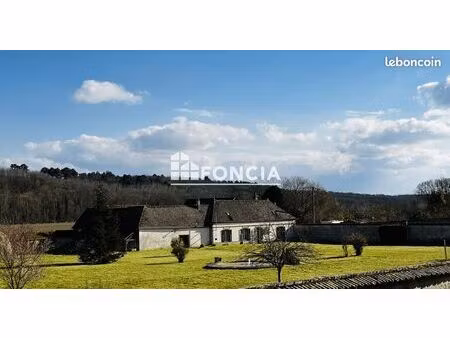exclusivité rare corps de ferme sur 7000m² de terrain. 10km dreux. axe dreux / chateauneuf