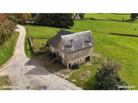? maison en pierre de 290 m2 à la campagne - le lonzac