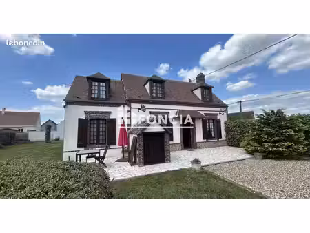 exclusivité 10km dreux  dans bourg typique  au calme  avec écoles  jolie maison ancienne r