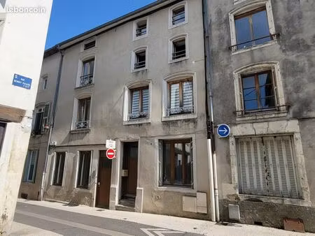 immeuble 10 pièces 260 m²