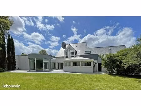 moulin 8 pièces 264 m²