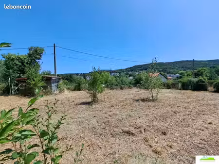 terrain 3230 m² manzat