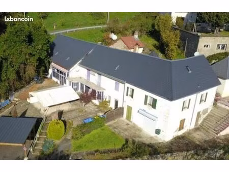 immeuble 16 pièces 335 m²